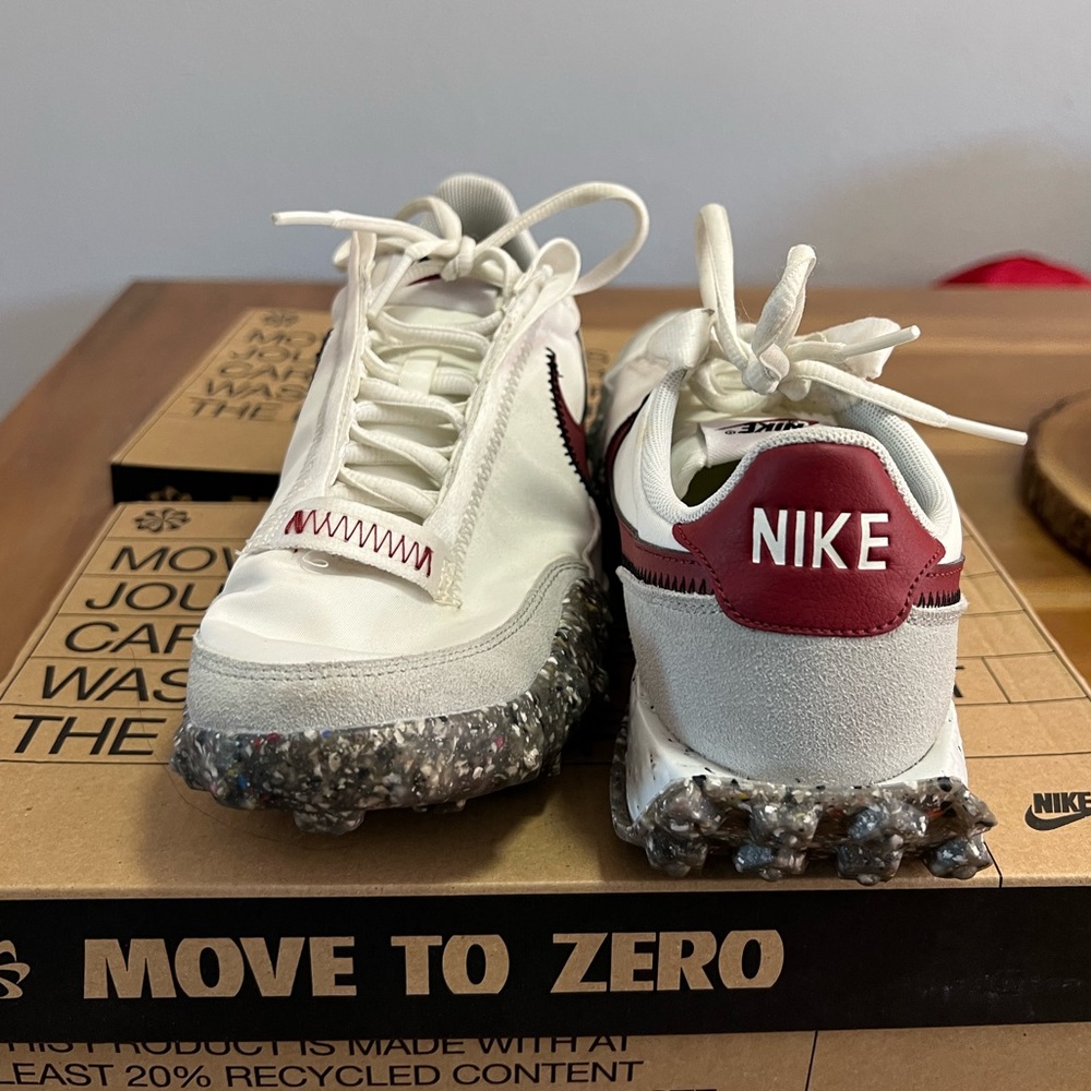 Nike Waffle Racer Crater- team red/summit white